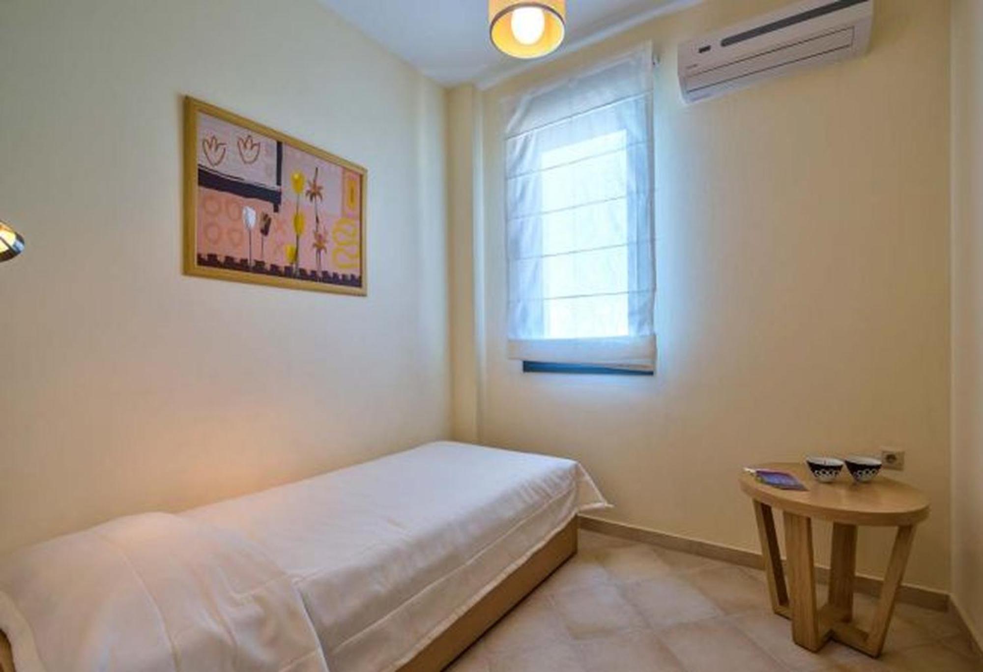 Carme Villas Adelianos Kampos Room photo